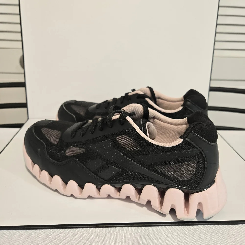 Reebok Zig Kinetica Steel Toe Sneakers – Durable and Dynamic - Picture 7 of 9